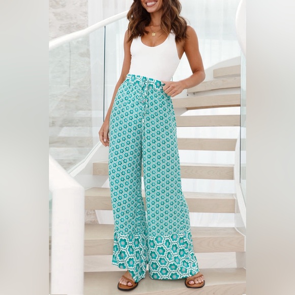 Green Boho Geometric Print Drawstring High
Waist Flared Pants - Picture 4 of 15